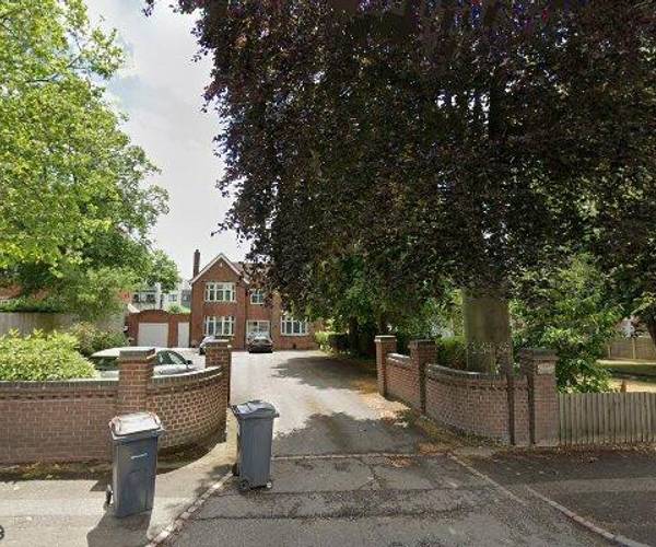 Parking on Hagley Road, B17