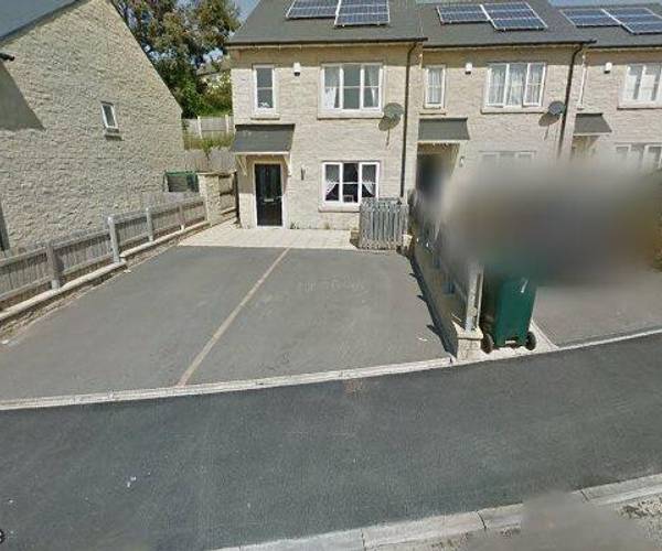 Parking on Moor View Drive, BD3