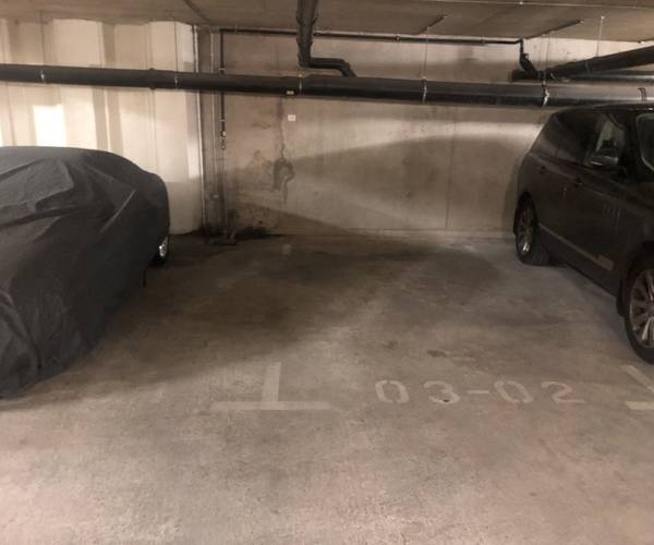 Parking on Waterside Way, N17