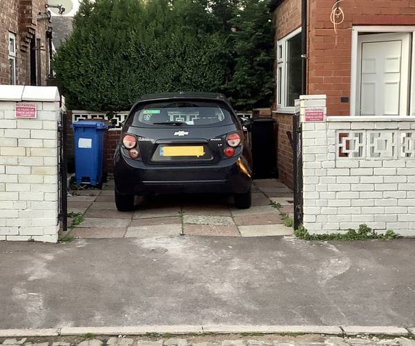 Parking on Reservoir Road, SK3