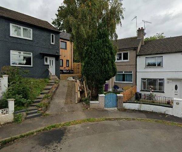 Parking on Bellwood Street, G41