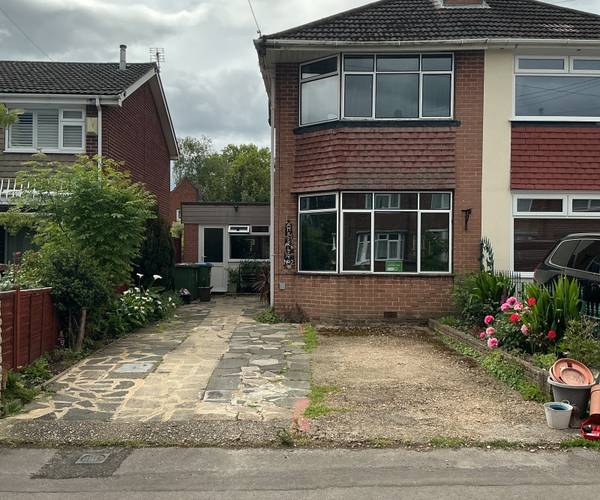 Parking on Alexandra Road, SO15