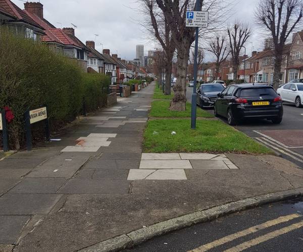 Parking on Vivian Avenue, HA9 (1)