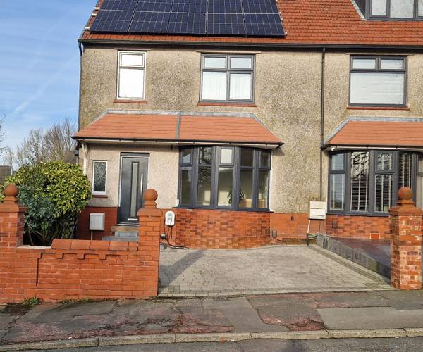 Parking on Queens Road, BB1