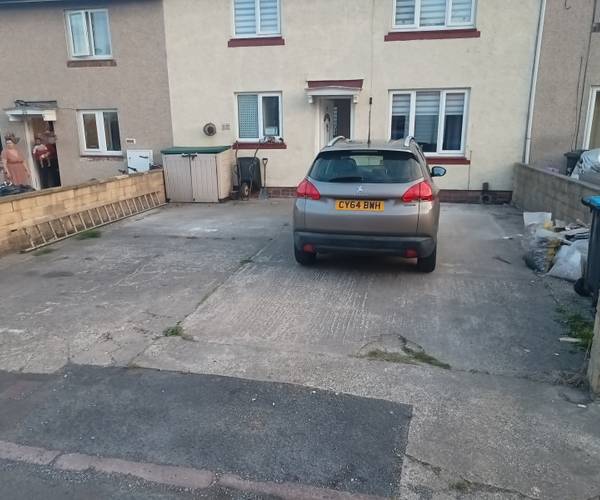 Parking on St. Andrews Walk, HG2