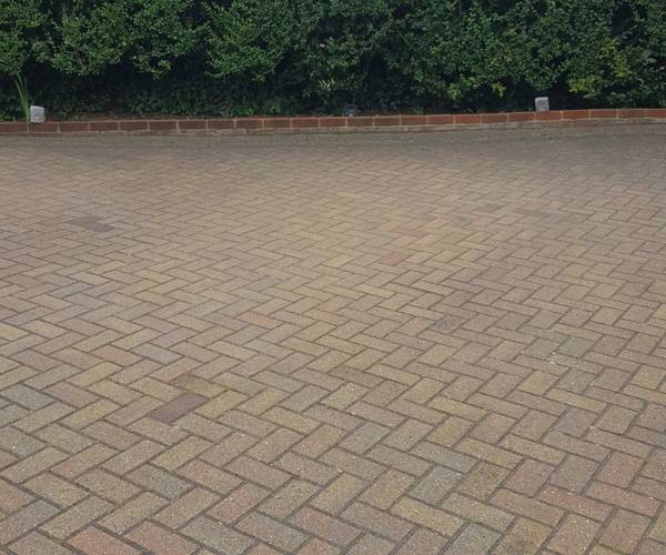 Parking on Bath Road, TW5