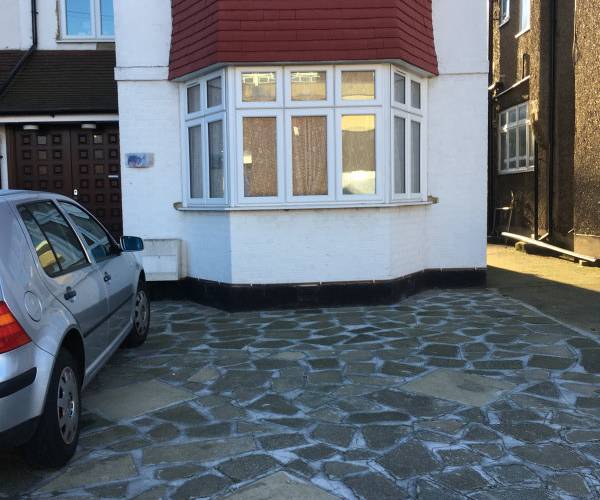 Private driveway on Crown Lane, N14