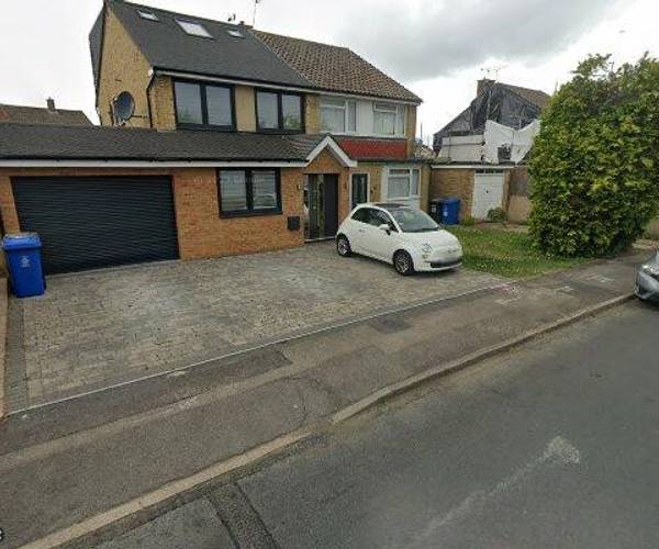 Gallys Road, SL4