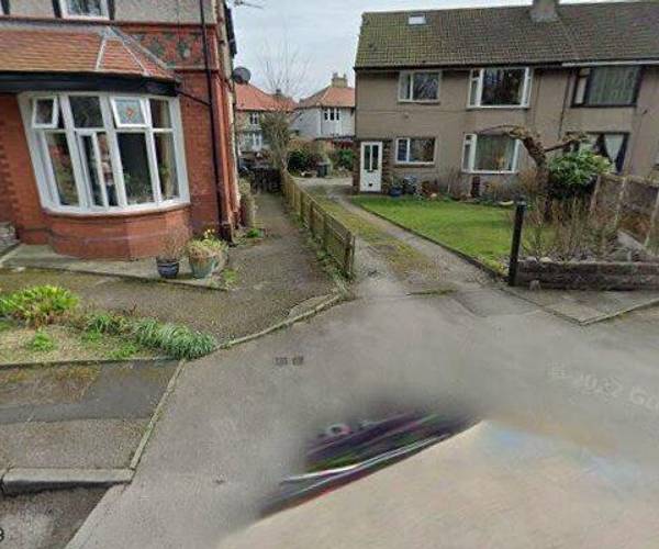 Parking on Rossendale Avenue, LA4