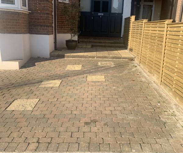 Parking on Dunstan Road, NW11