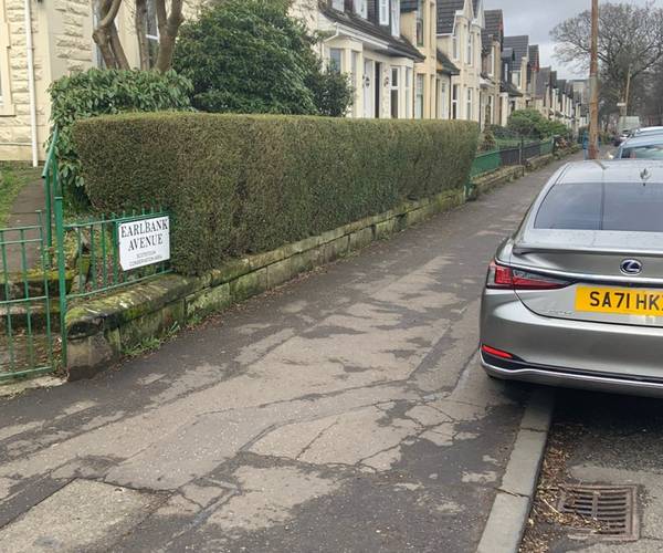 Parking on Earlbank Avenue, G14