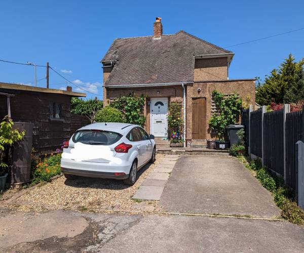Parking on Southside, BS49