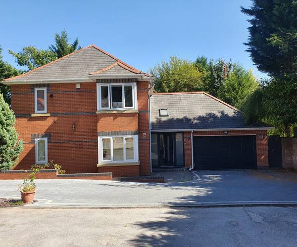 Priory Road, B5