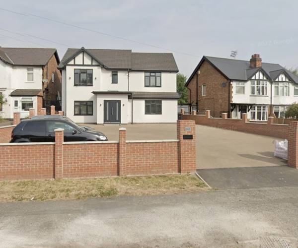 Parking on Uttoxeter Road, DE3