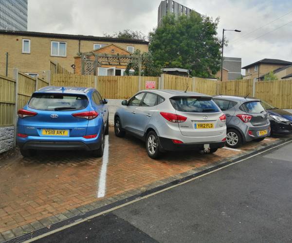 Parking on Yardley Square, S3