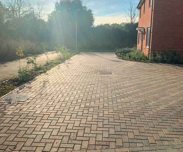 Dairy Grove, RG7