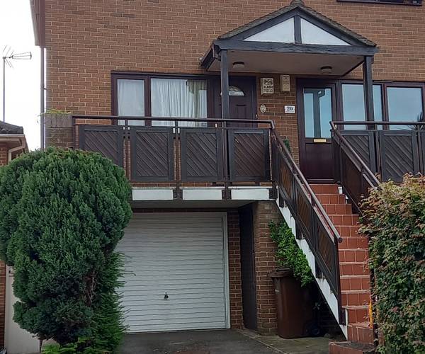 Parking on Hewitt Close, ME7