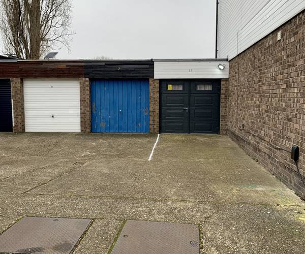 Glentham Gardens, SW13