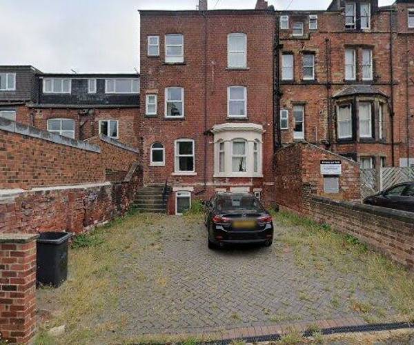 Woodsley Road, LS2
