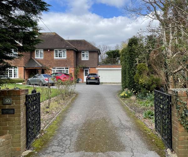 Goffs Park Road, RH11