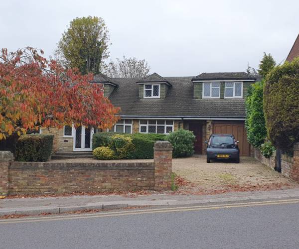 Parking on Hillfield Road, HP2