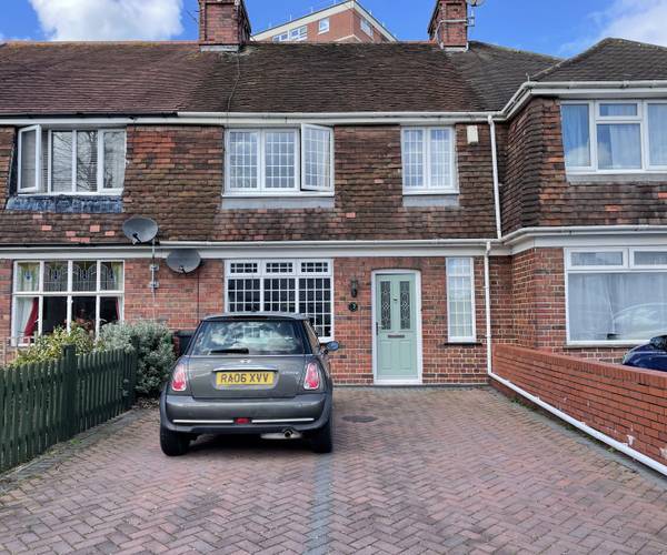 Parking on Raynes Road, BS3