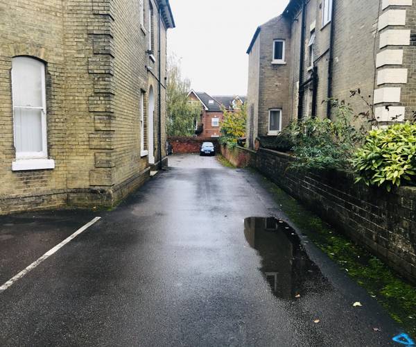 Parking on The Avenue, SO17
