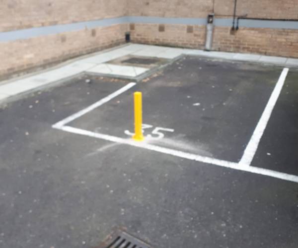 Parking on Rayners Road, SW15