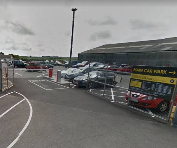 Land's End Airport Car Park - Pre Book