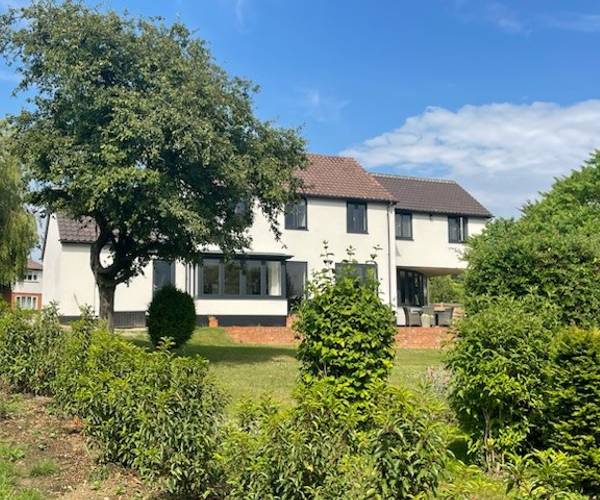 Parking on Well Meadow, RG14