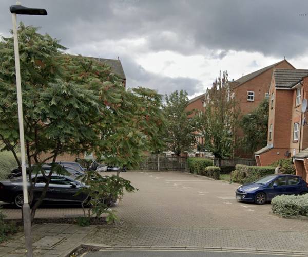 Parking on Shaftesbury Gardens, NW10