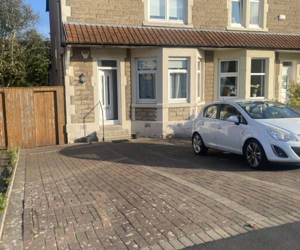 Parking on Glendevon Road, EH12