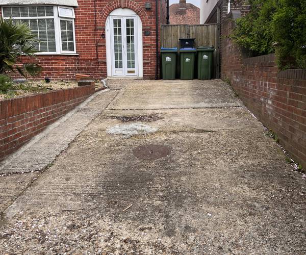Millbrook Road West, SO15