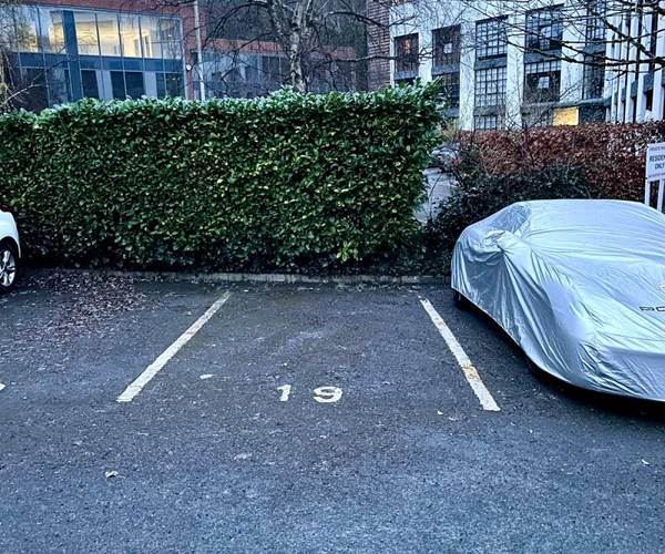 Parking on Station Approach, GU7