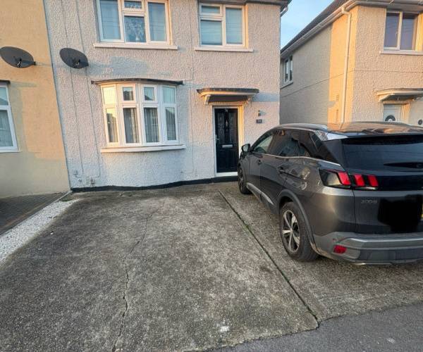 Parking on Springfield Park Road, CM2