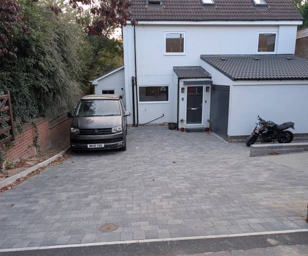 Parking on Station Road, HU15