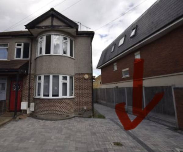 Parking on Cromer Road, RM11