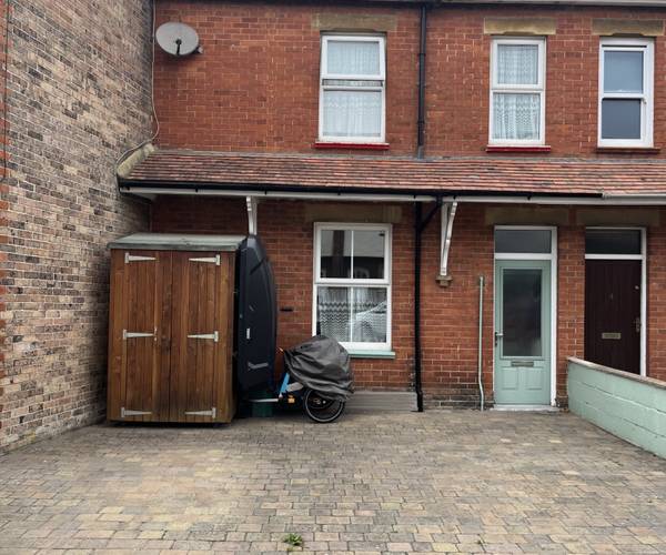 Parking on Dagmar Road, DT1