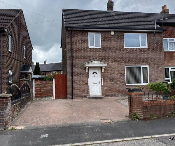 Rodborough Road, M23