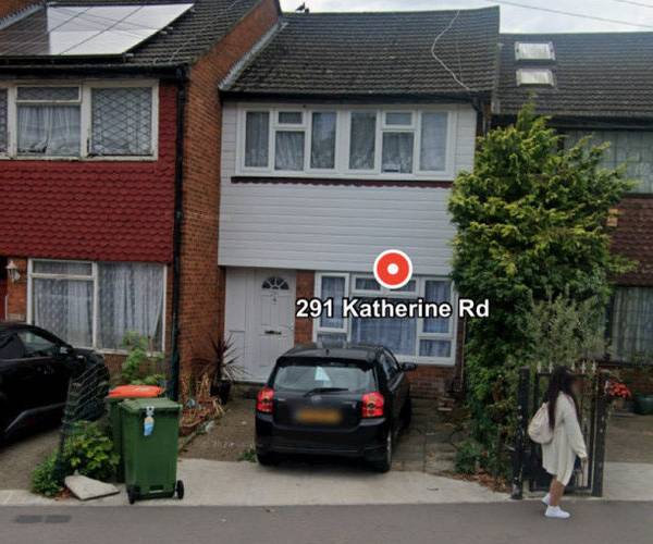 Parking on Katherine Road, E7