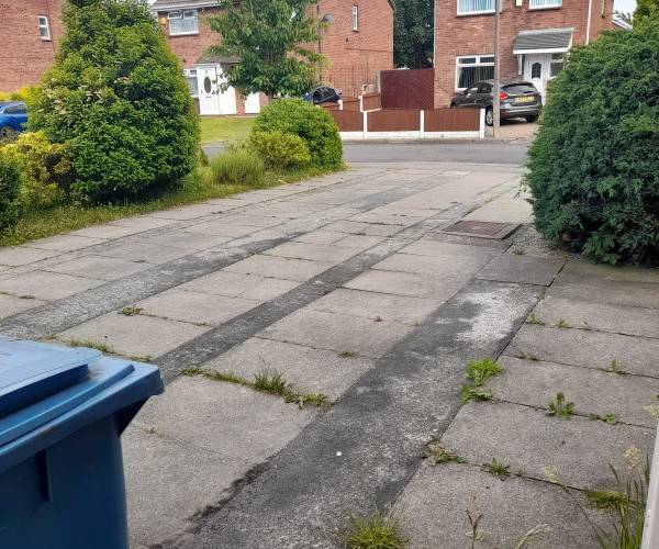 Parking on Conifer Close, L9