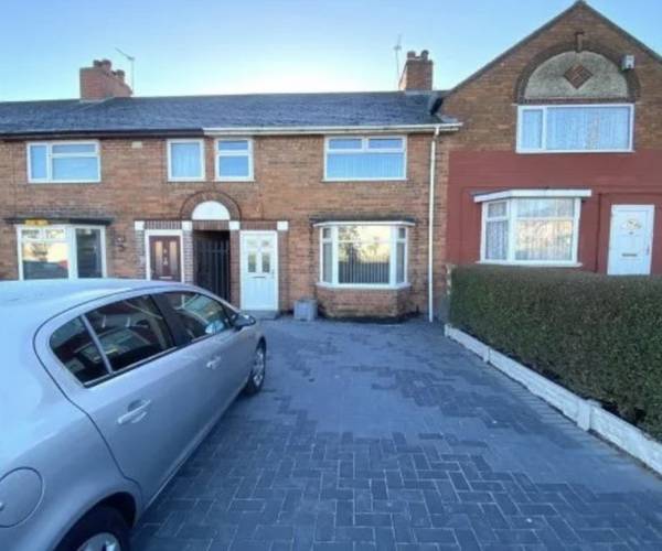 Parking on Bordesley Green East, B9
