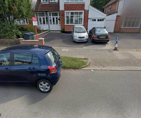 Parking on Petersfield Road, B28
