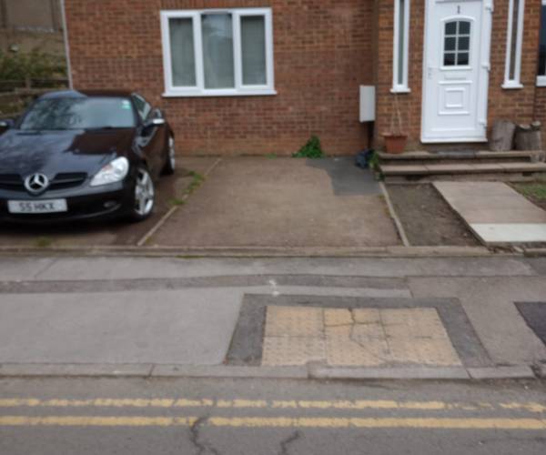 Parking on Glenbuck Road, KT6