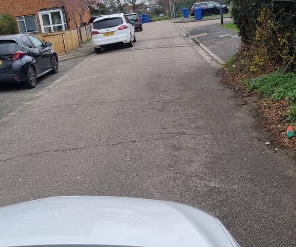 Parking on Griffin Close, SL6