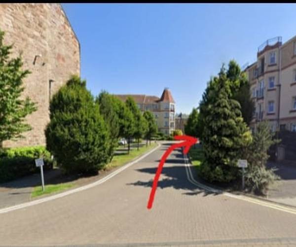 Parking on Sinclair Place, EH11