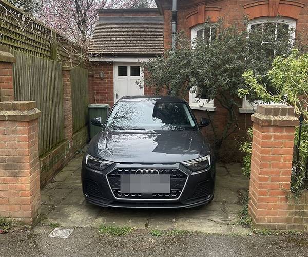 Parking on Geneva Road, KT1