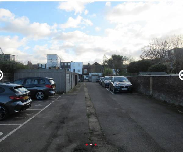 Parking on Pelham Road, SW19