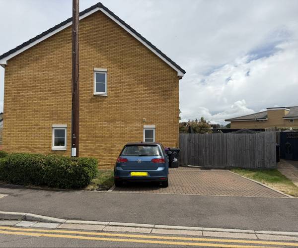 Parking on Mill Road, SG8