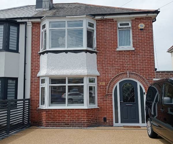 Parking on King Georges Avenue, SO15